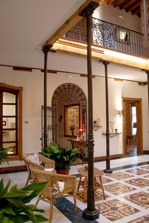 La Casa Del Medico Hosteria Rural Urda エクステリア 写真